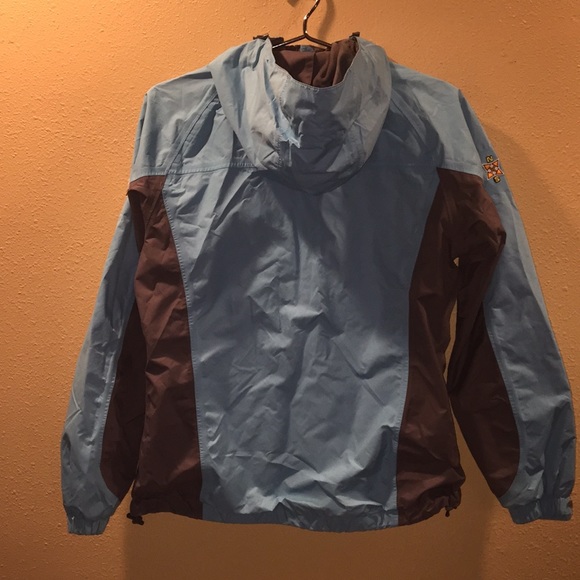 Ozark gear waterproof 💦 rain shell - Picture 2 of 4